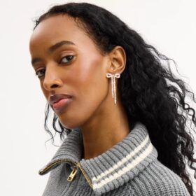 Aretes con lazo de perlas