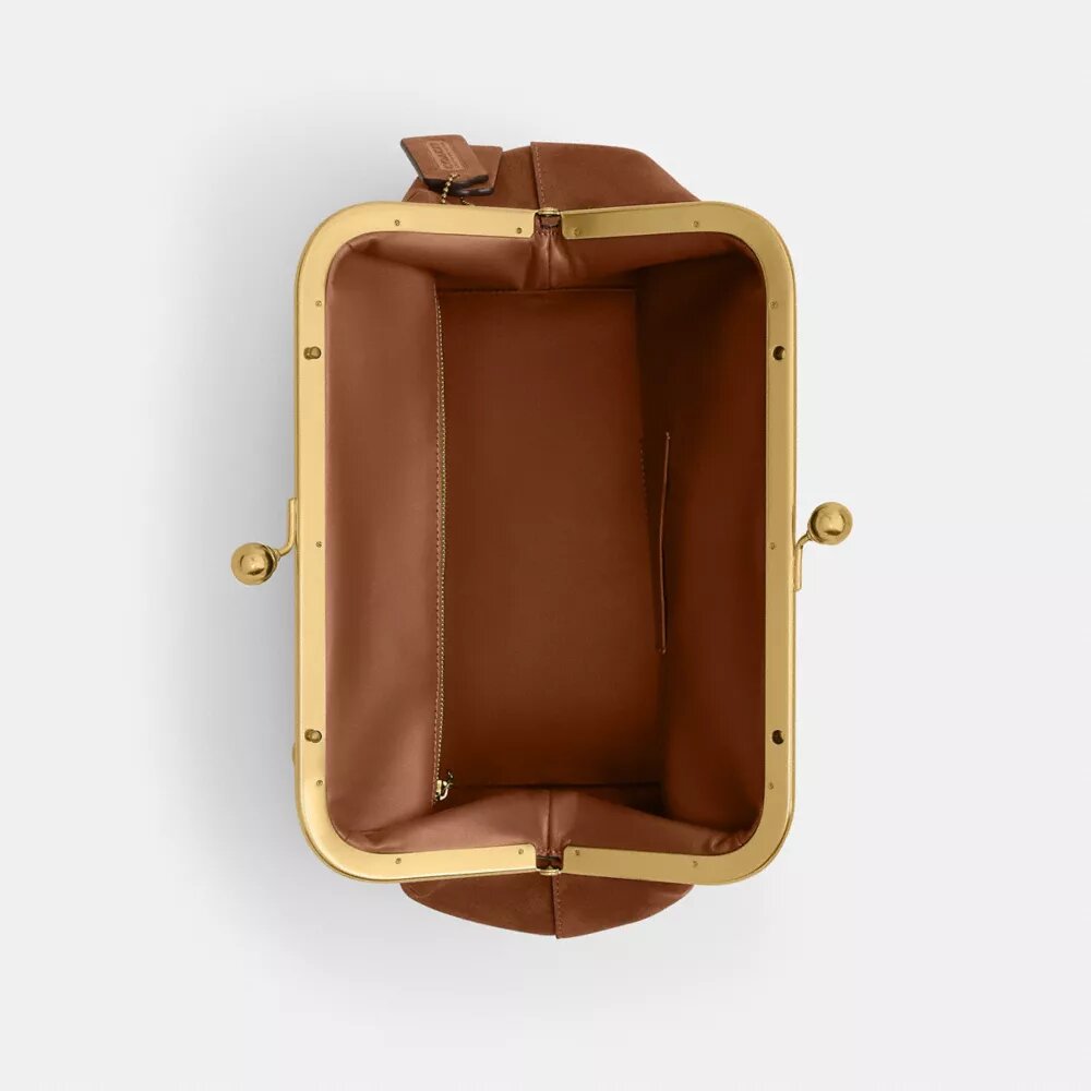 Bolsa con marco Kisslock 27
