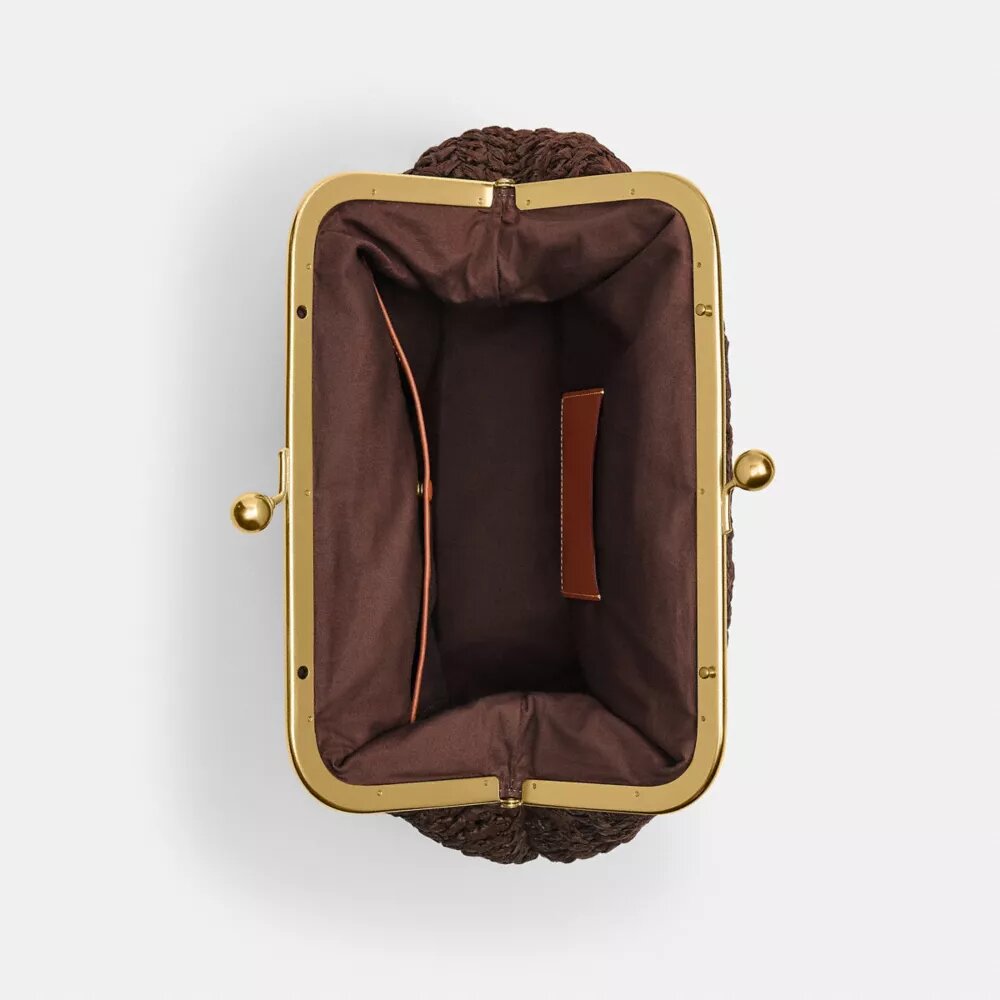 Bolsa con marco Kisslock 27