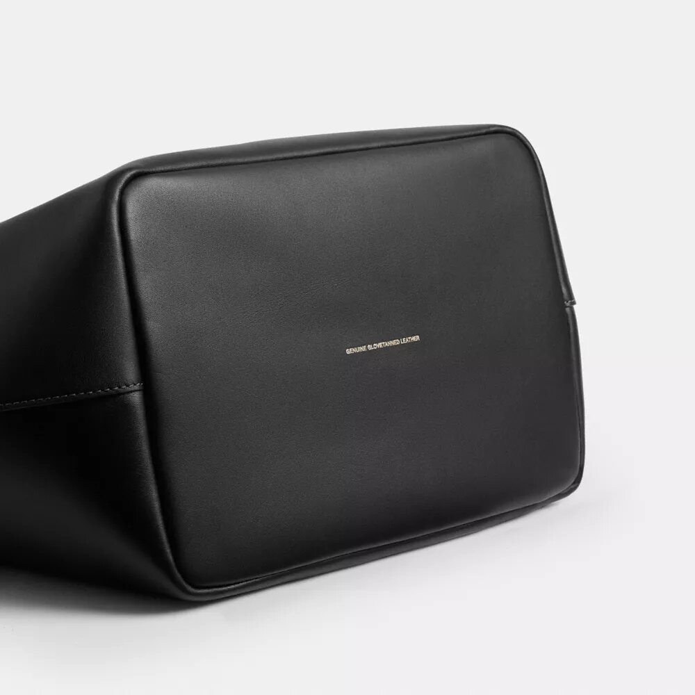 Bolsa con marco Kisslock 27