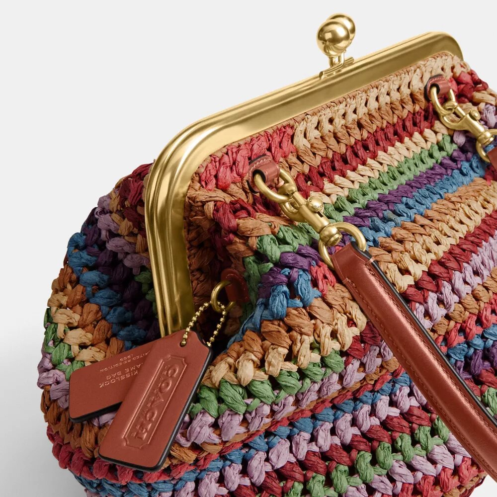 Bolsa con marco Kisslock 27