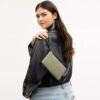 Bolsa de pulsera grande con cremallera en la esquina, en cuero exclusivo