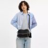 Bolso bandolera Dakota en cuero desgastado con Charms