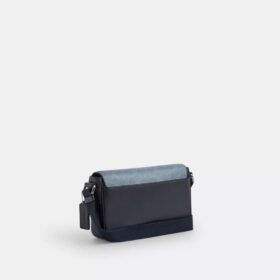 Bolso bandolera Jack pequeño con solapa en Signature Canvas