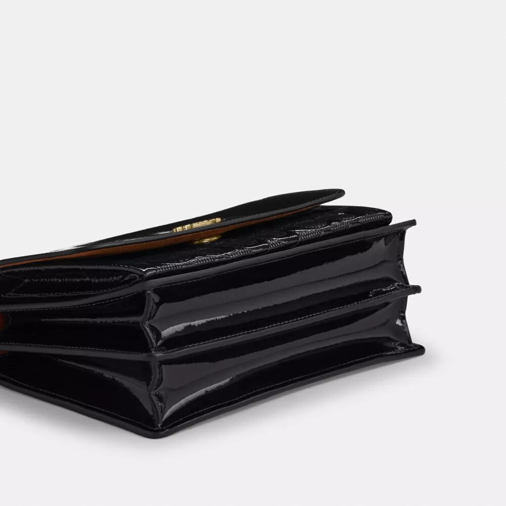 Bolso bandolera Klare en cuero exclusivo