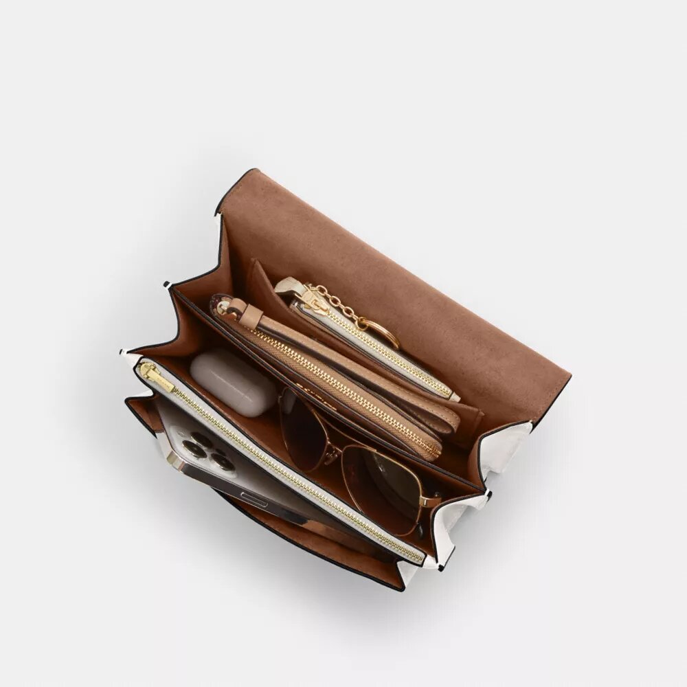 Bolso bandolera Klare en Signature Canvas