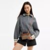 Bolso bandolera Rainer 18 en Signature Canvas