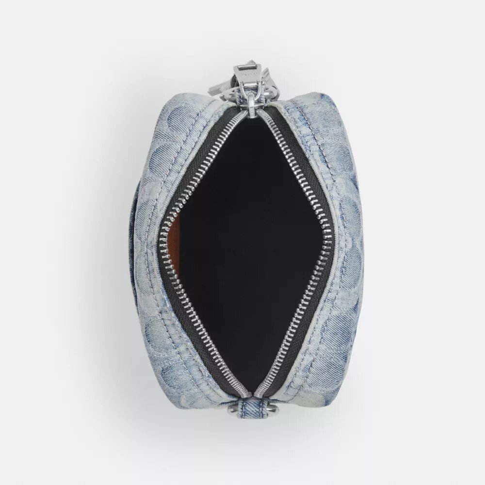 Bolso bandolera Tristan 14 en denim exclusivo Loved con Charms