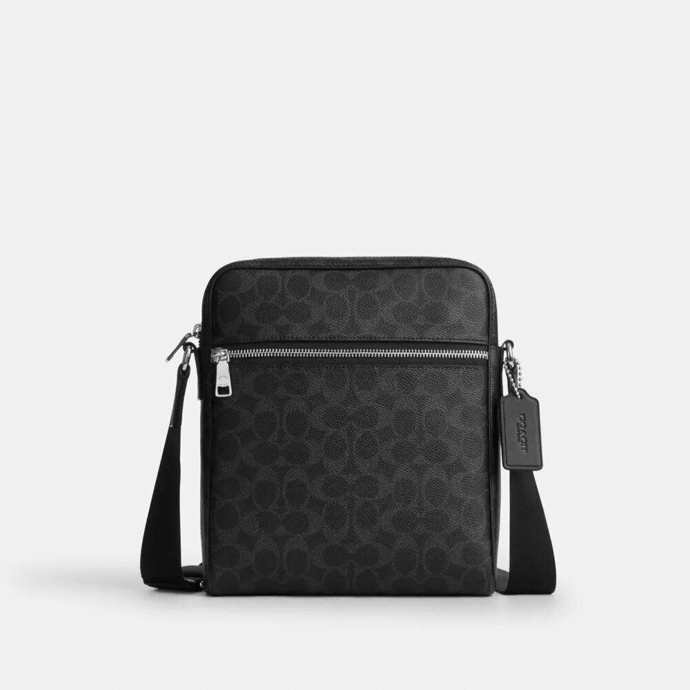 Bolso bandolera Tristan 22 en Signature Canvas