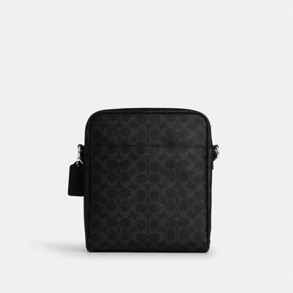 Bolso bandolera Tristan 22 en Signature Canvas