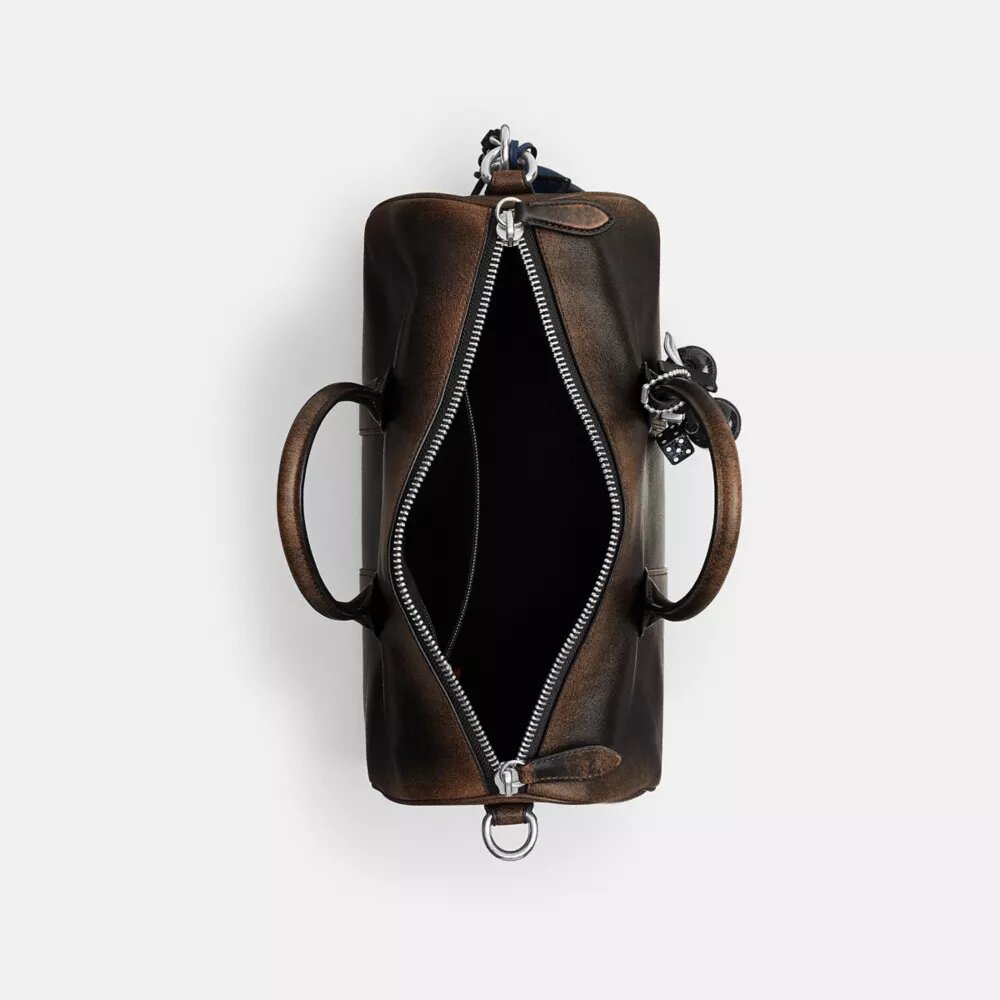 Bolso Compass 35 en cuero desgastado con Charms