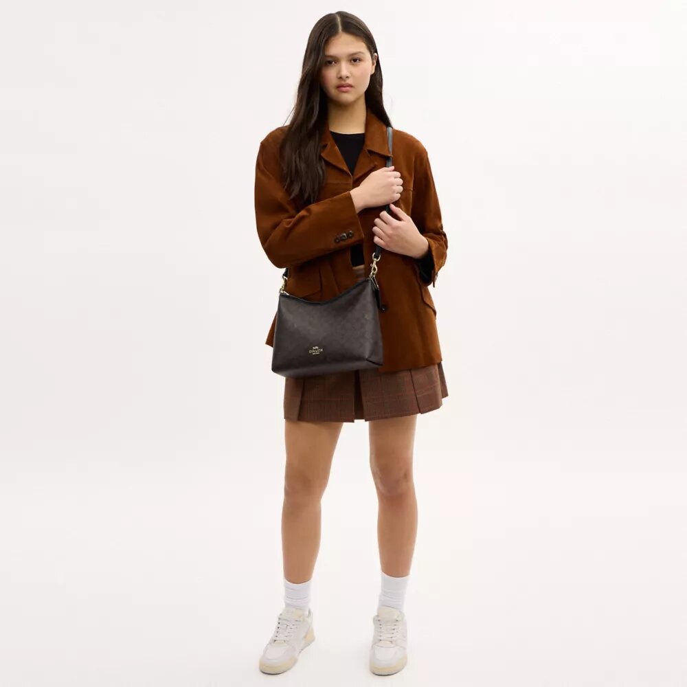 Bolso de hombro Laurel en Signature Canvas