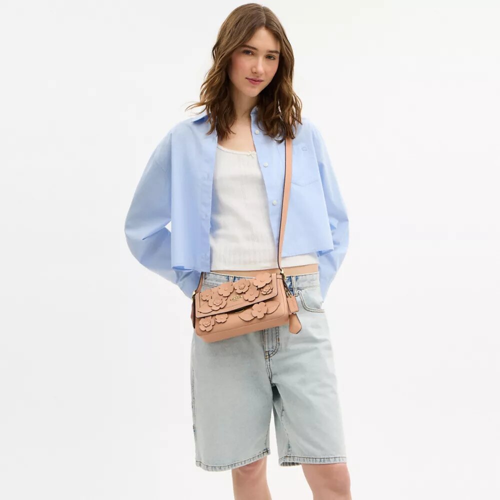 Bolso de hombro pequeño con solapa Etta y aplique floral