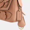 Bolso de hombro pequeño con solapa Etta y aplique floral