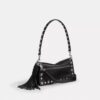 Bolso de hombro Tabby 26 con remaches estilo western