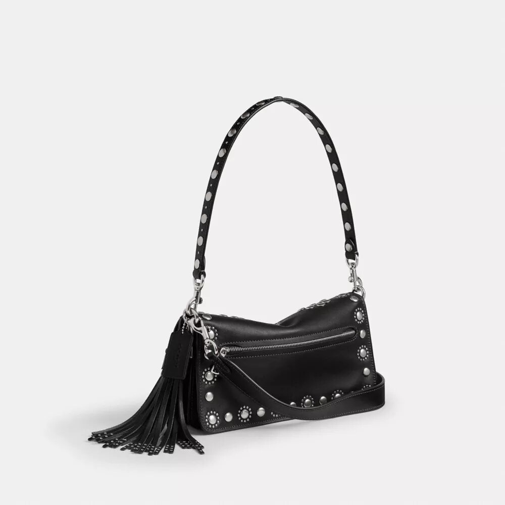 Bolso de hombro Tabby 26 con remaches estilo western