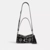 Bolso de hombro Tabby 26 con remaches estilo western