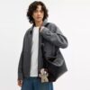 Bolso mensajero Mott de 38 en cuero desgastado con Charms