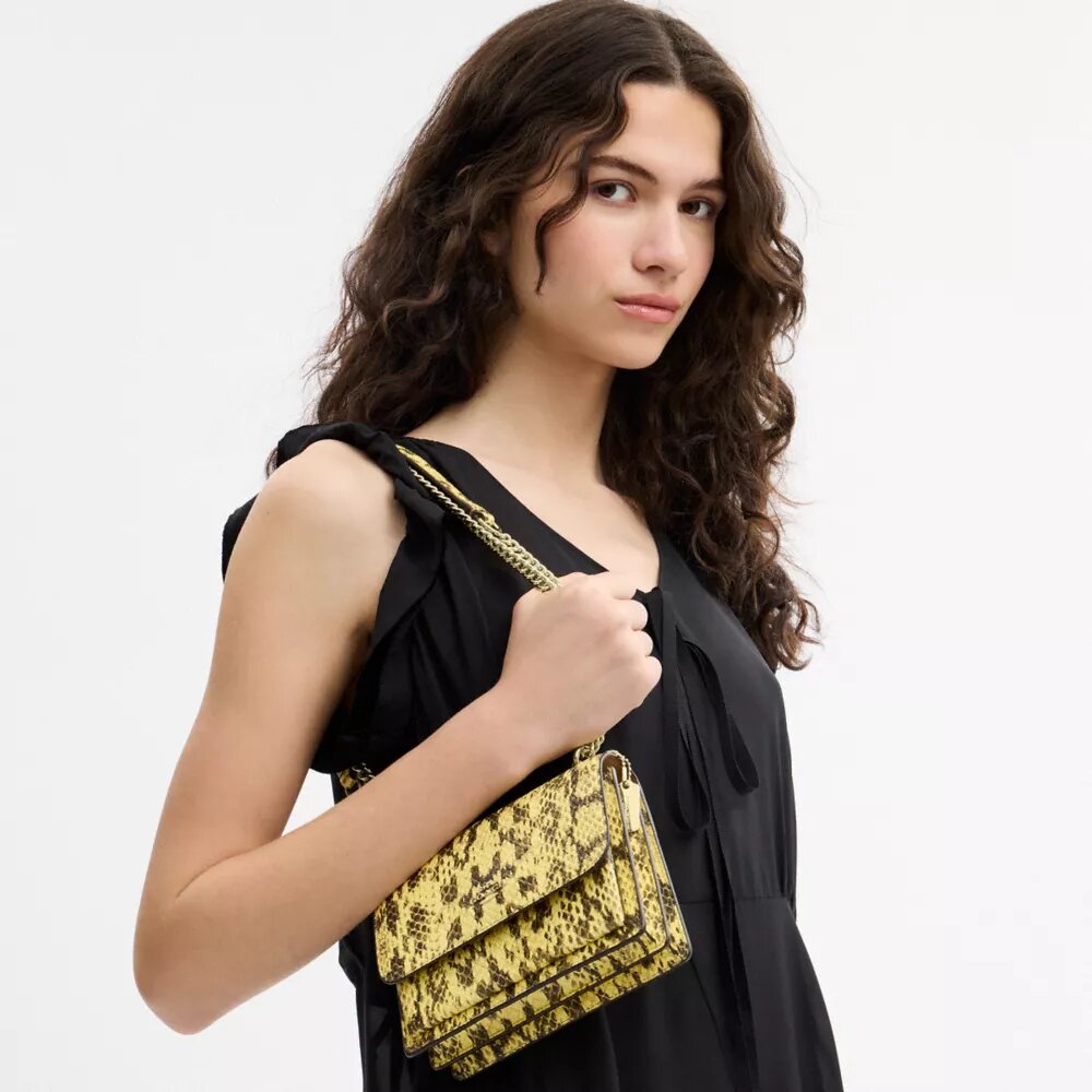 Bolso mini Klare para llevar como bandolera