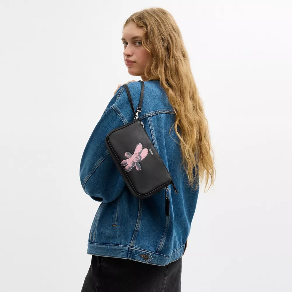 Bolso Plaza con gráfico de conejito