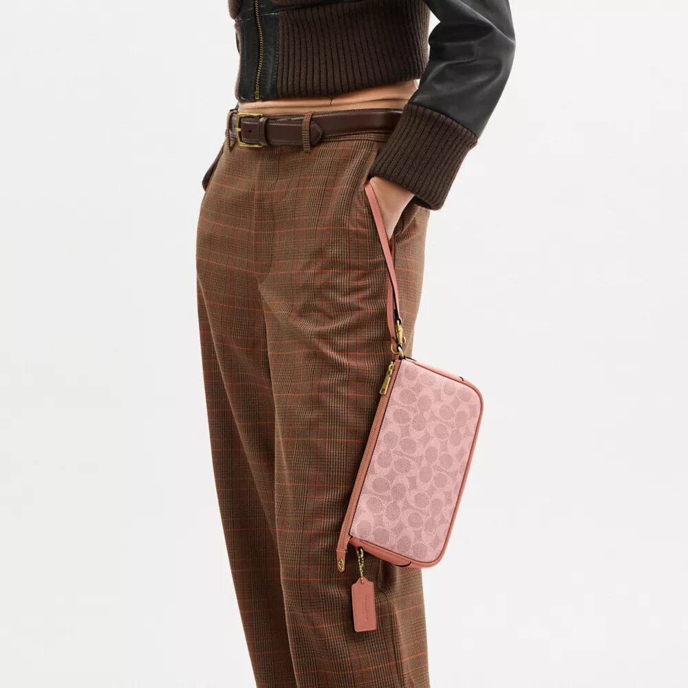 Bolso Plaza en Signature Canvas