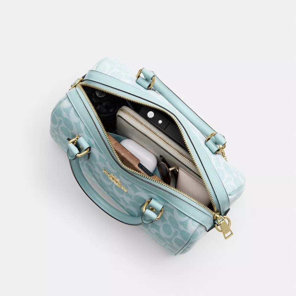 Bolso tipo cartera Rowan en Signature Canvas