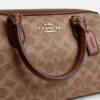 Bolso tipo cartera Rowan en Signature Canvas