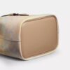 Bolso tipo cubeta Rowan en Signature Canvas
