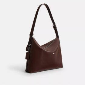 Bolso tipo mensajero Mott 38