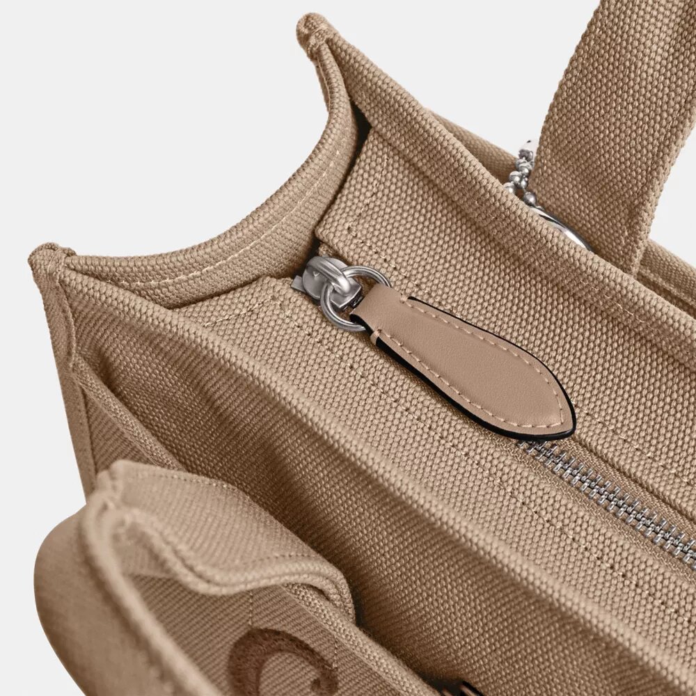 Bolso tipo Tote Cargo 26