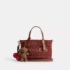 Bolso tipo tote City Mini con dijes