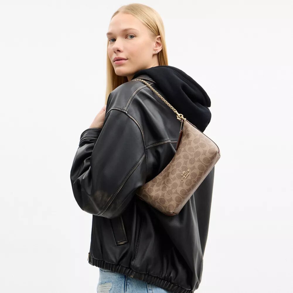 Bolsos de hombro Caitlin en Signature Canvas