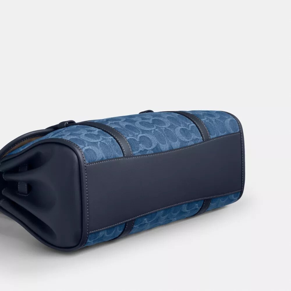 Bolsos de hombro con solapa Bridget en denim característico