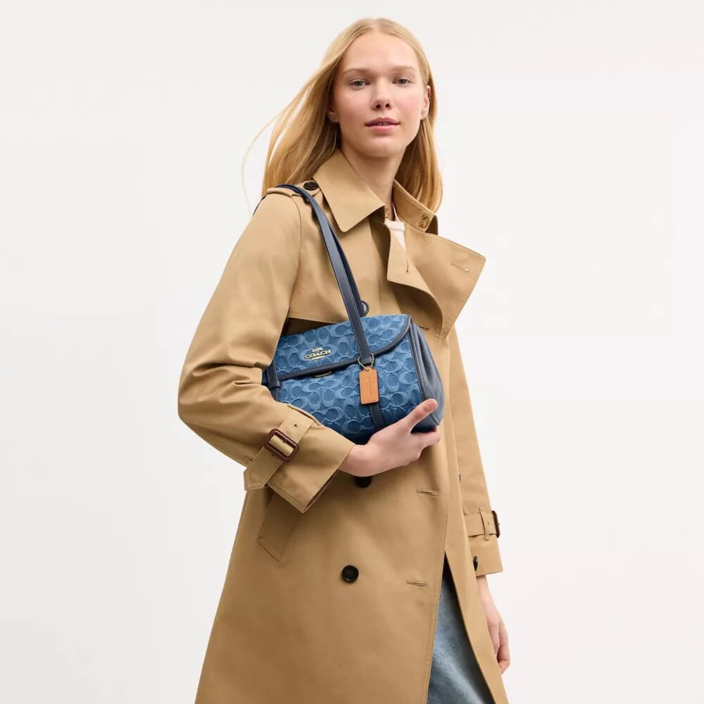 Bolsos de hombro con solapa Bridget en denim característico