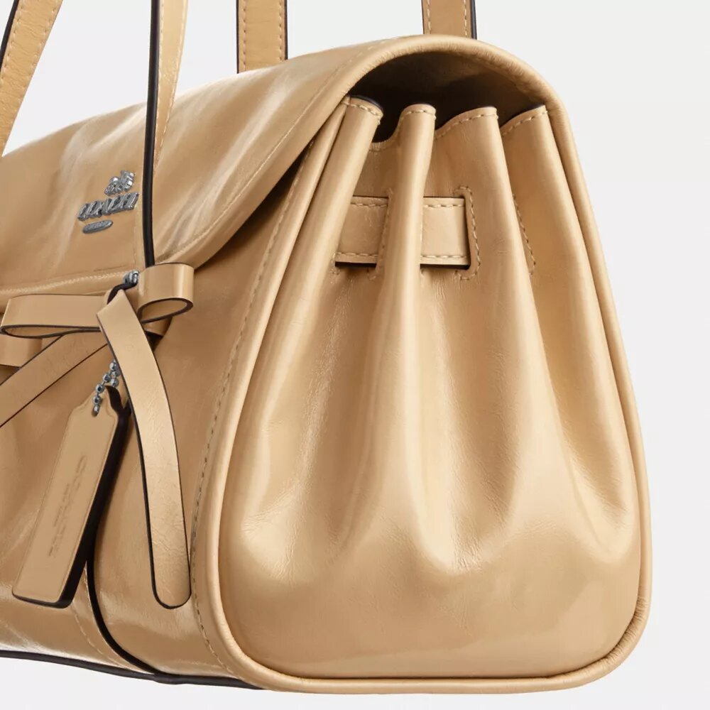 Bolsos de hombro con solapa y moños «Bridget»