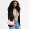 Bolsos de hombro Emily en Signature Canvas con Charms
