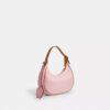 Bolsos de hombro Emily en Signature Canvas con Charms