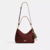 Bolsos de hombro Laurel con Charms