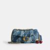 Bolsos de hombro Tabby 26 con acolchado de patchwork de mezclilla reutilizada