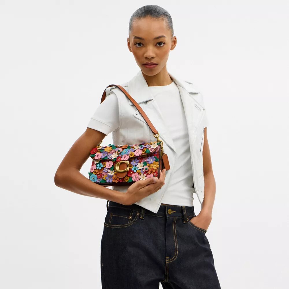 Bolsos de hombro Tabby 26 con aplique floral