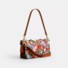 Bolsos de hombro Tabby 26 con aplique floral