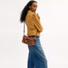 Bolsos de hombro Tabby 26 con cuentas de madera
