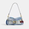 Bolsos de hombro Tabby 26 con patchwork de mezclilla reutilizada