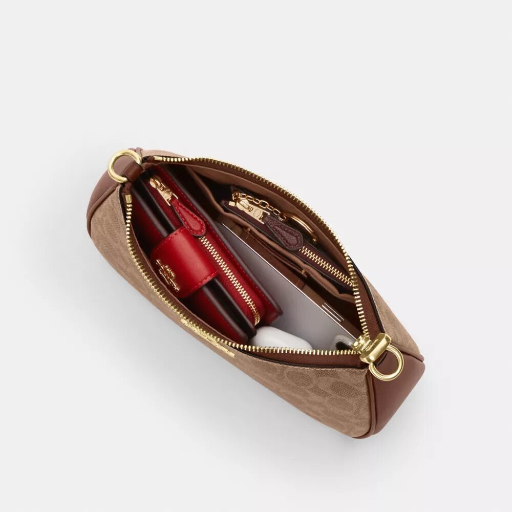 Bolsos de hombro Teri en Signature Canvas