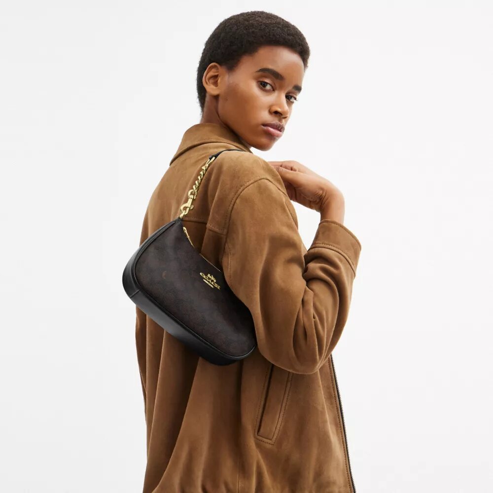 Bolsos de hombro Teri en Signature Canvas