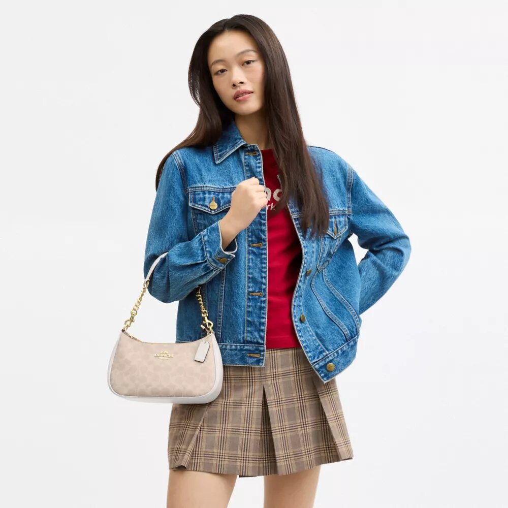 Bolsos de hombro Teri en Signature Canvas