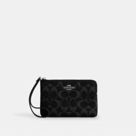 Bolsos de pulsera con cremallera en las esquinas en denim característico