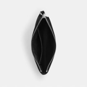 Bolsos de pulsera con cremallera en las esquinas en denim característico