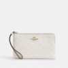 Bolsos de pulsera grandes con cremallera en esquina en Signature Canvas