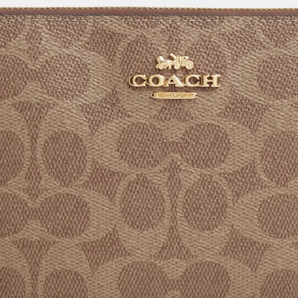 Bolsos de pulsera grandes con cremallera en esquina en Signature Canvas